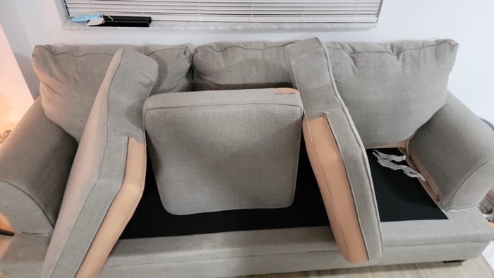 Limpie su sofá a vapor.